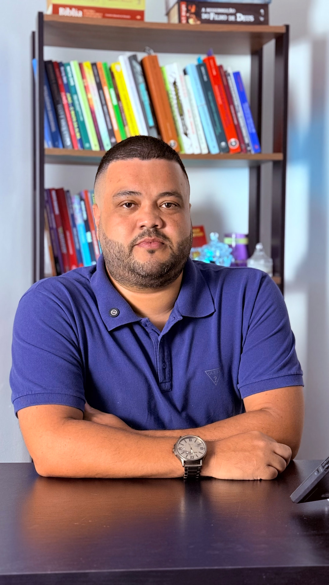 Lorhan Gonçalves em seu consultório